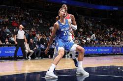 NBA常规赛：魔术31分狂胜奇才 班凯罗28+11小(xiǎo)瓦25+6+6