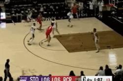 打嗨了(le)！杨瀚森首(shǒu)次两双！NBA发展联盟最强一战