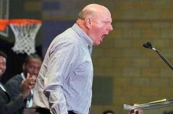 詹姆斯团队索高薪遭(zāo)拒，鲍尔默冷言(yán)打击，NBA历史第二人陷無(wú)球(qiú)窘境