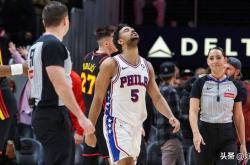 搞笑，NBA裁判集体批評(píng)76人队解说员不了解后场违例规则