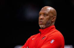 開(kāi)拓者主帅涉嫌場(chǎng)外竞猜被捕，杨瀚(hàn)森NBA征程蒙上隂(yīn)影