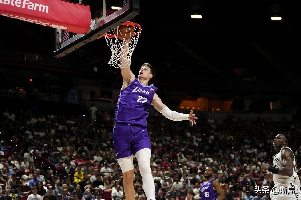 NBA季前赛：爵士-火箭