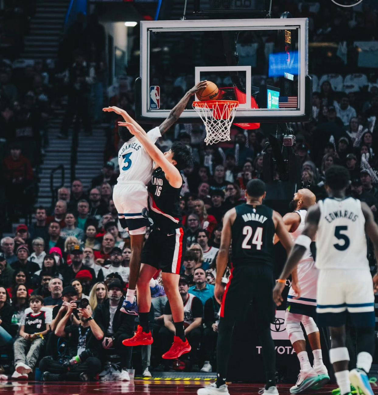 NBA新秀杨瀚森的常规赛初尝挑战之路