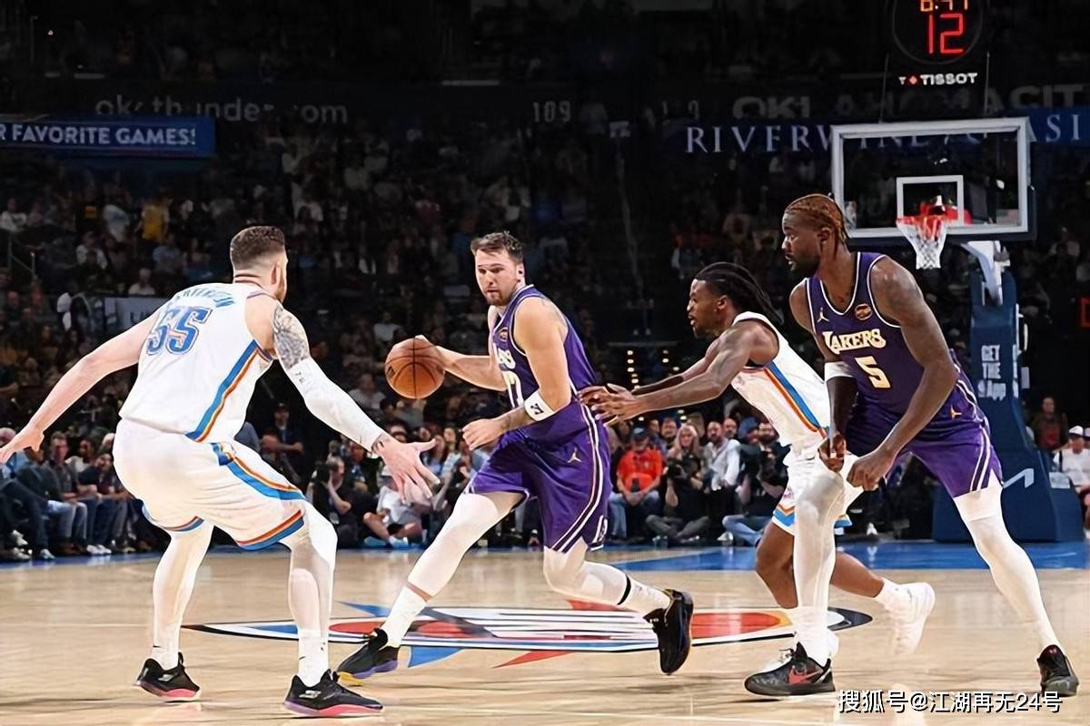 NBA得分榜大乱！5人得分30+，库里升第7，杜兰特19，4人抢得分王