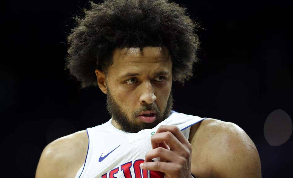 NBA月最佳榜单，约基奇斩获最佳球员，弗拉格获最佳新秀，雷霆双星闪耀