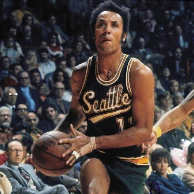 NBA名人堂球员兰尼·威尔肯斯去世