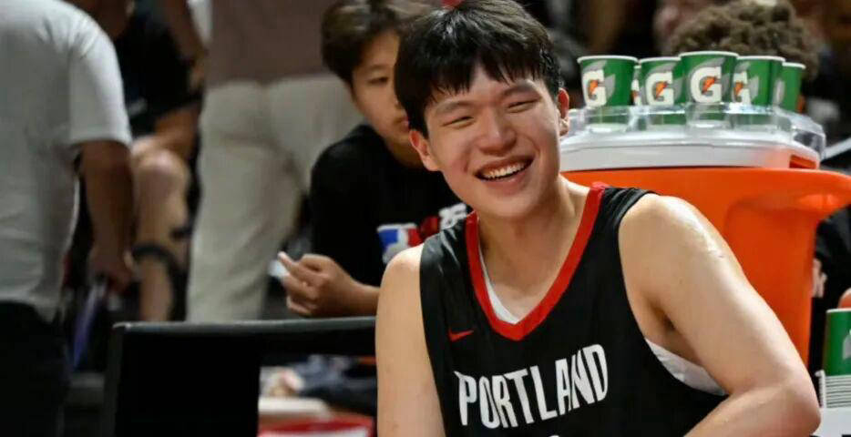 杨瀚森挑战NBA新高度，单场刷新三项纪录，NBA高层盛赞未来可期