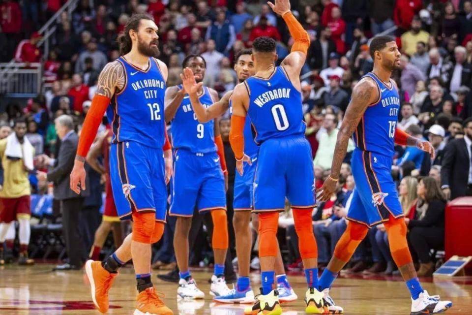 战绩斐然！盘点NBA本赛季至少五支球队锁定季后赛名额，雷霆领衔