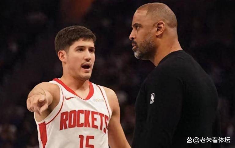 NBA季后赛名额关键战！火箭致命失误埋祸根，四大控卫谁能力挽狂澜？