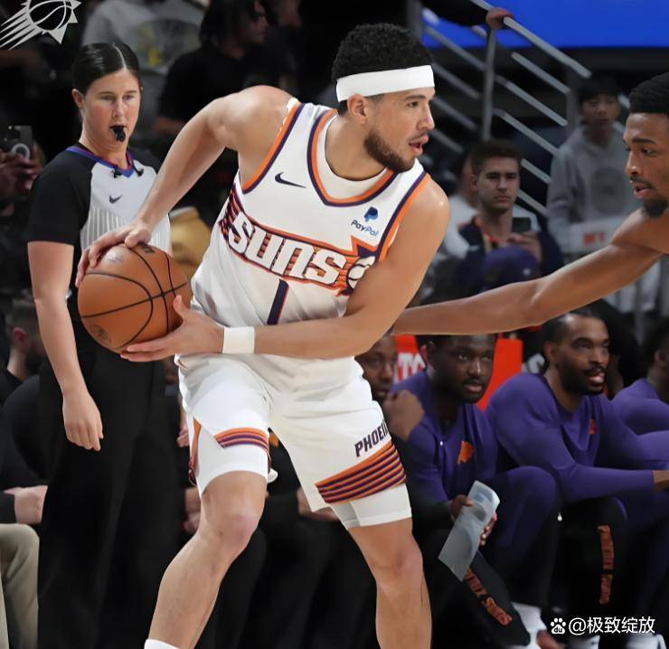 布克彻底怒了！炮轰NBA裁判“双标”成灾，还要求直接废掉裁判报告！