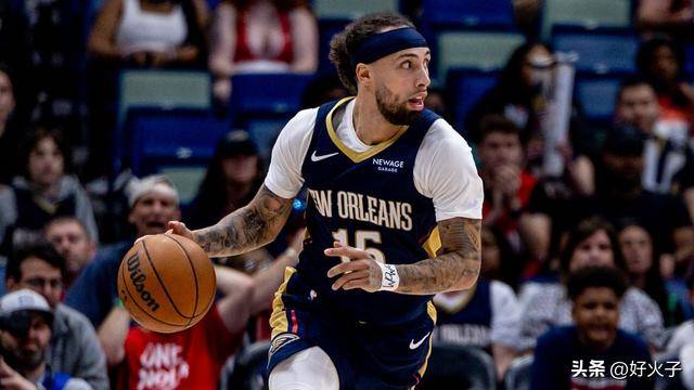 罚款2000美元，NBA对阿尔瓦拉多处以罚款，原因是他假摔