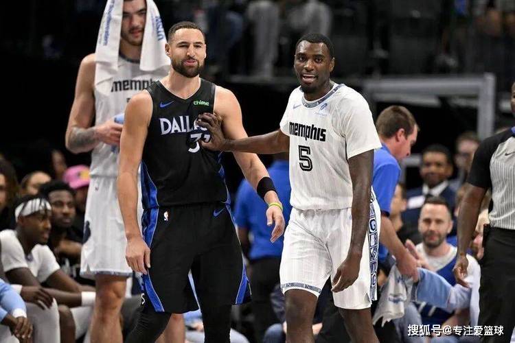 NBA调查莫兰特辱骂克莱，可能要对他进行一些处罚和罚款