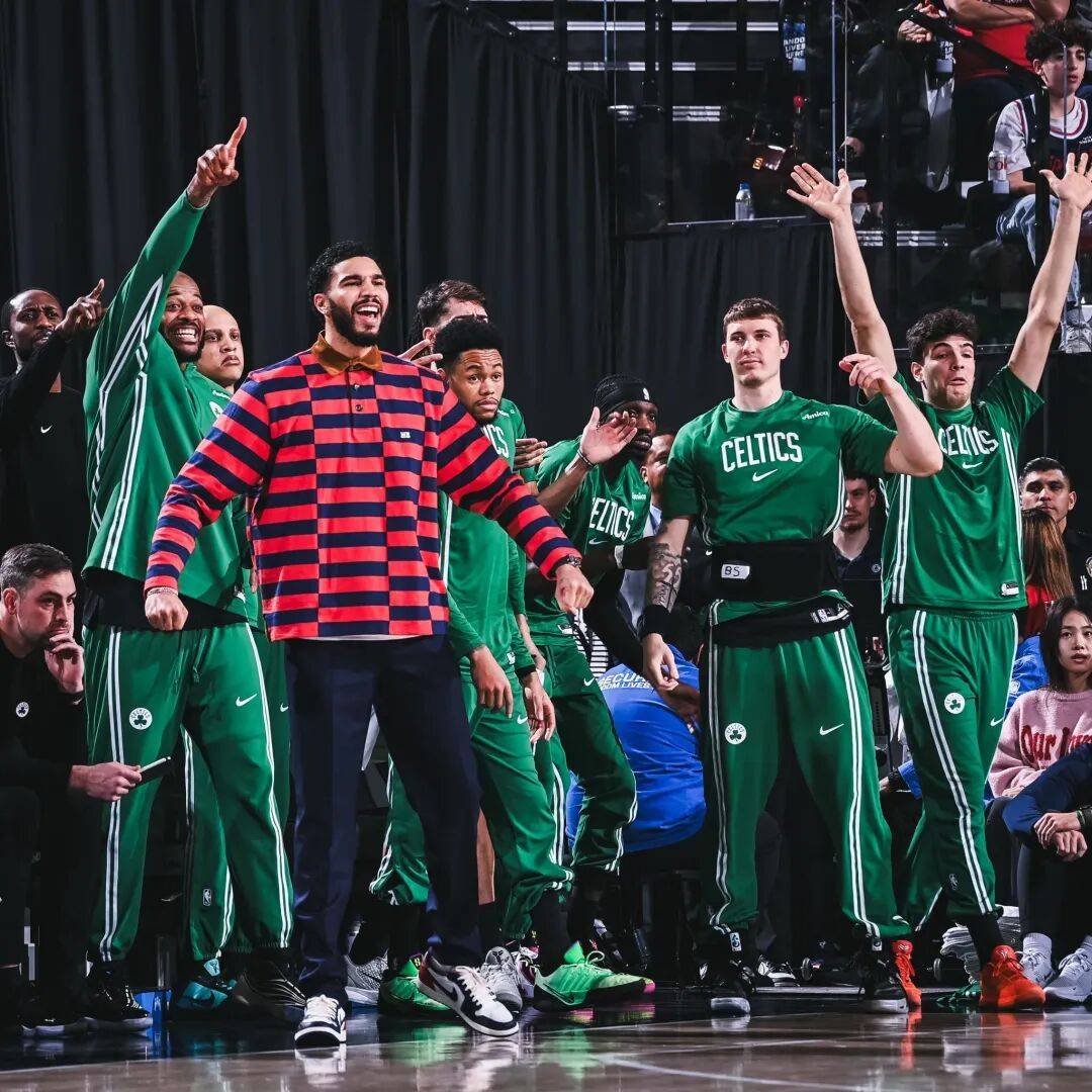 不止月最佳，杰伦-布朗还值得更多东西